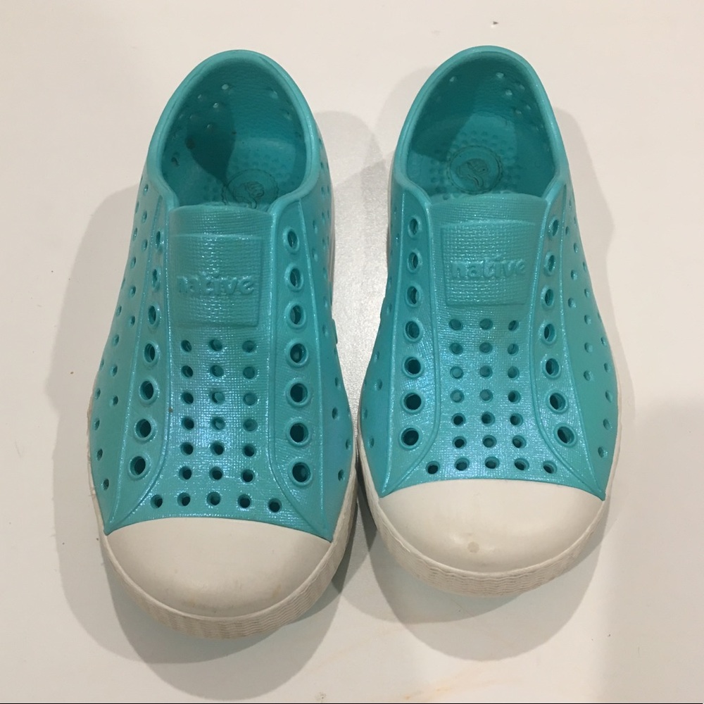 Native Jefferson kids slip ons